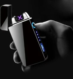 Merkloos Cuberna Elektrische Plasma USB Aansteker Met Batterij Indicator Ice Black - Wind En Storm Bestendig - Geschikt Voor Kaarsen, Vuurwerk, Sigaretten En BBQ 12 Merkloos Cuberna Elektrische Plasma USB Aansteker Met Batterij Indicator Ice Black - Wind En Storm Bestendig - Geschikt Voor Kaarsen, Vuurwerk, Sigaretten En BBQ -Barbecue Benodigdheden 1099x1200