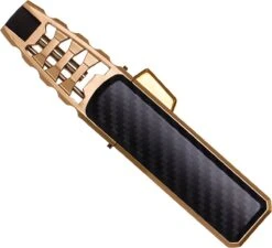 Merkloos Turbo Jetflame Aansteker - Gasbrander - Vuurwerk Torch - Crème Brûlée Brander - BBQ En Sigaren Aansteker - Windproof - Carbon Met Goudkleurige Metalen Behuizing -Barbecue Benodigdheden 1200x1094