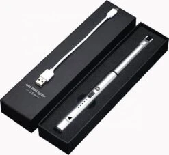 Oplaadbare Lange Dunne Elektrische Aansteker - Duurzame Plasma Aansteker - Inclusief Cadeauverpakking - BBQ – Kaarsen – Zilver -Barbecue Benodigdheden 1200x1101 1