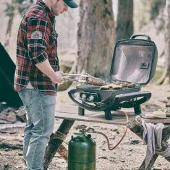 Burnhard Draagbare 2-Branders Gasbarbecue - Afdekhoes - BBQ Wayne -Barbecue Benodigdheden 1200x1200 189