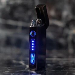 Merkloos Cuberna Elektrische Plasma USB Aansteker Met Batterij Indicator Ice Black - Wind En Storm Bestendig - Geschikt Voor Kaarsen, Vuurwerk, Sigaretten En BBQ 10 Merkloos Cuberna Elektrische Plasma USB Aansteker Met Batterij Indicator Ice Black - Wind En Storm Bestendig - Geschikt Voor Kaarsen, Vuurwerk, Sigaretten En BBQ -Barbecue Benodigdheden 1200x1200 341