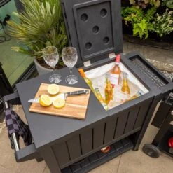 BluMill BBQ Tafel - Inclusief Koelvak 80 Liter - Op Wieltjes - Met Flessenopener - 102 X 46 X 86,5 Cm -Barbecue Benodigdheden 1200x1200 383