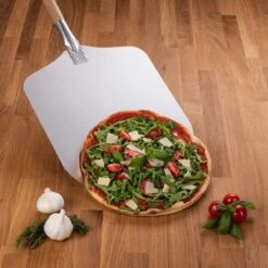 Blumtal Professionele Pizzaschep - 30,5 X 30,5 Cm - Houten Grip 85 Cm -Barbecue Benodigdheden 1200x1200 535