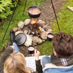 Esschert Design - Driepoot Met Ketting - Haardvuur Accessoires - Staal - Zwart 31 Esschert Design - Driepoot Met Ketting - Haardvuur Accessoires - Staal - Zwart -Barbecue Benodigdheden 1200x1200 93