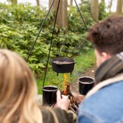 Esschert Design - Driepoot Met Ketting - Haardvuur Accessoires - Staal - Zwart 32 Esschert Design - Driepoot Met Ketting - Haardvuur Accessoires - Staal - Zwart -Barbecue Benodigdheden 1200x1200 94