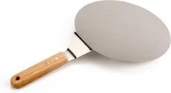 Inpro Pizzaschep RVS - Rond - Voor BBQ En Oven - Pizzaspatel - Taartschep - Houten Handvat - BBQ Gereedschap - Keukengerei - 30 Cm Diameter - Spatel -Barbecue Benodigdheden 1200x655 1