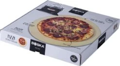 Boska Pizzasteen Deluxe L - Voor Oven & BBQ - Knapperige Pizza's - Ø 35 Cm - BBQ Accessoires -Barbecue Benodigdheden 1200x667 1
