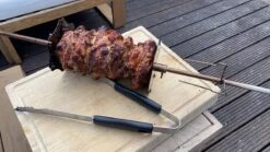 BBQ Rotisserie Kebab Spiezen Set (universele Set Geschikt Voor De Meeste Rotisseries / BBQ Spitten) -Barbecue Benodigdheden 1200x675 7
