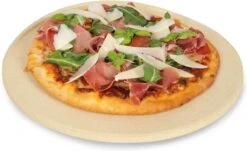 Boska Pizzasteen Deluxe - Voor Oven & BBQ - Knapperige Pizza's - Ø 29.5 Cm - BBQ Accessoires -Barbecue Benodigdheden 1200x735