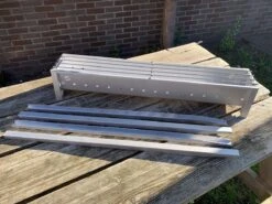 Spiedini Saté-bbq Bali 80 - Saté Houtskoolbarbecue Met Horizontaal Rooster - 80 Cm Lang, 11 Cm Breed - Materiaal: Gealuminiseerd Ijzer 33 Spiedini Saté-bbq Bali 80 - Saté Houtskoolbarbecue Met Horizontaal Rooster - 80 Cm Lang, 11 Cm Breed - Materiaal: Gealuminiseerd Ijzer -Barbecue Benodigdheden 1200x899 9