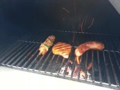 Merkloos MaxxGarden Pizza Oven - Smoker Barbecue Houtskool 45 X 65 X 158cm 30 Merkloos MaxxGarden Pizza Oven - Smoker Barbecue Houtskool 45 X 65 X 158cm -Barbecue Benodigdheden 1200x900 13