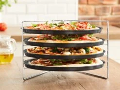 Pizza - Pizzarek - Pizza Oven - Zenker - Pizzabakset - 5 Delige Set Voor 4 Pizza's - Ø 28,5 Cm - Antiaanbaklaag Van ILAG® - Pizzaplaat - Pizza -Barbecue Benodigdheden 1200x900 51
