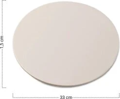 MaxxHome Pizzasteen - BBQ Steen - Pizzasteen Voor De Lekkerste Bereiding Van Een Pizza Op Jouw Barbecue Of In De Oven - Pizza Steen Rond - Medium (33 Cm) -Barbecue Benodigdheden 1200x986