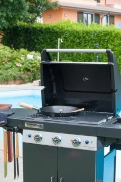 Campingaz 3 Series Classic LS Gasbarbecue - 3 Branders - Zwart - BBQ 10 Campingaz 3 Series Classic LS Gasbarbecue - 3 Branders - Zwart - BBQ -Barbecue Benodigdheden 798x1200