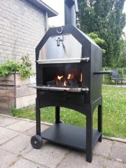 Merkloos MaxxGarden Pizza Oven - Smoker Barbecue Houtskool 45 X 65 X 158cm 36 Merkloos MaxxGarden Pizza Oven - Smoker Barbecue Houtskool 45 X 65 X 158cm -Barbecue Benodigdheden 900x1200 8